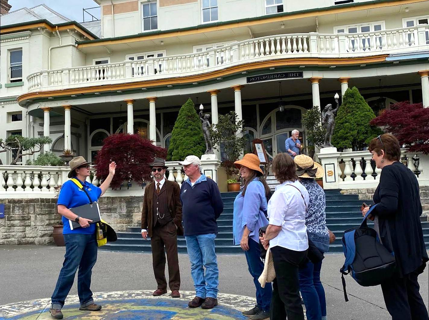 Exploring Katoomba Through a Historic Walking Adventure